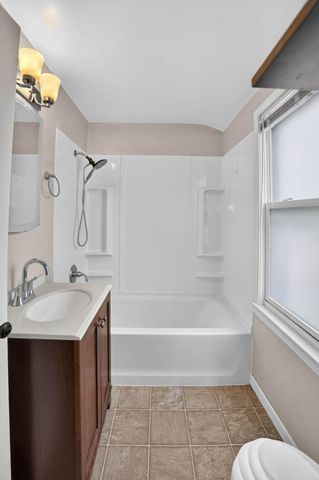 135 Byron Avenue, Waterloo, IA 50702