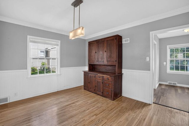 135 Byron Avenue, Waterloo, IA 50702