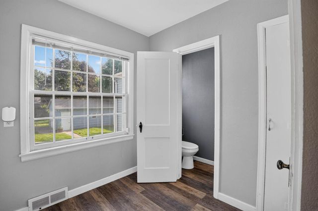 135 Byron Avenue, Waterloo, IA 50702
