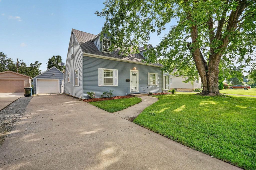 135 Byron Avenue, Waterloo, IA 50702
