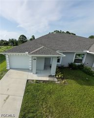 941 Jaguar BLVD, Lehigh Acres, FL 33974