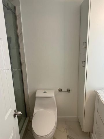 18101 NW 68th Avenue D207, Hialeah, FL 33015