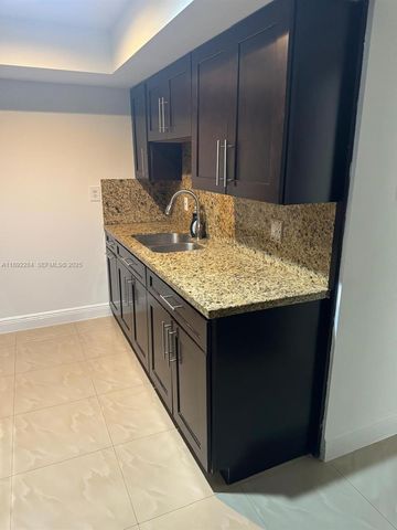 18101 NW 68th Avenue D207, Hialeah, FL 33015