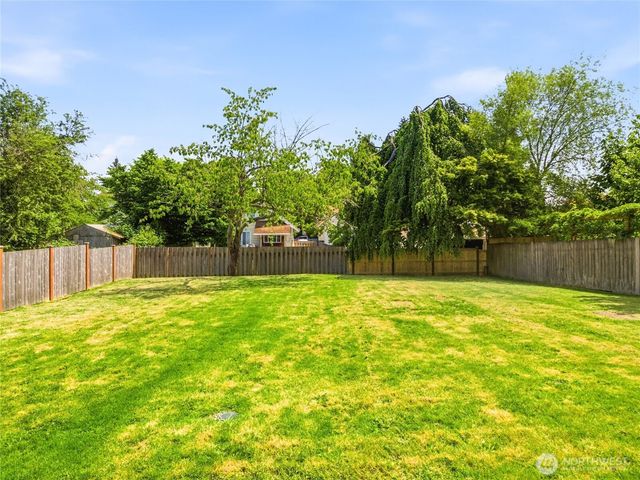 1025 S Prospect Street, Tacoma, WA 98405