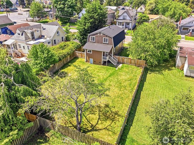1025 S Prospect Street, Tacoma, WA 98405
