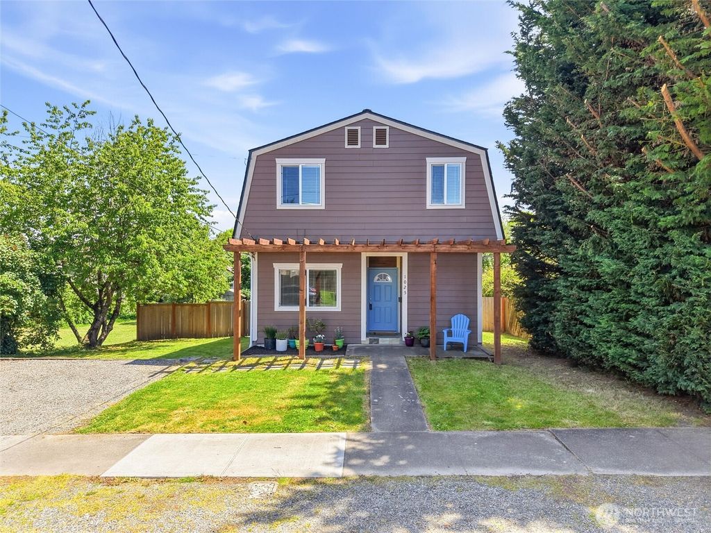 1025 S Prospect Street, Tacoma, WA 98405