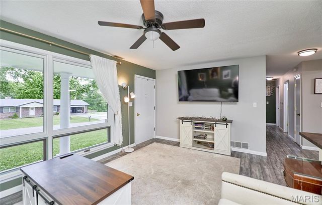 7 Myron Place, Troy, MO 63379