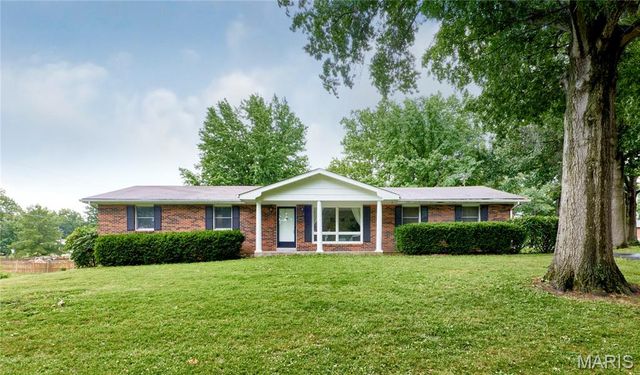 7 Myron Place, Troy, MO 63379