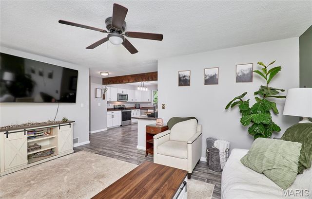 7 Myron Place, Troy, MO 63379