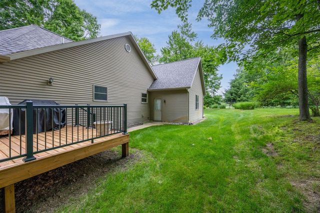 10372 Mountain View Trail, Canadian Lakes, MI 49346