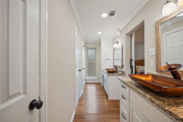 1947 Chesham Drive, Carrollton, TX 75007