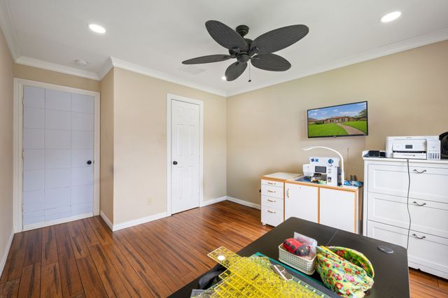 1947 Chesham Drive, Carrollton, TX 75007