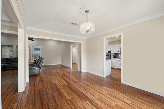 1947 Chesham Drive, Carrollton, TX 75007