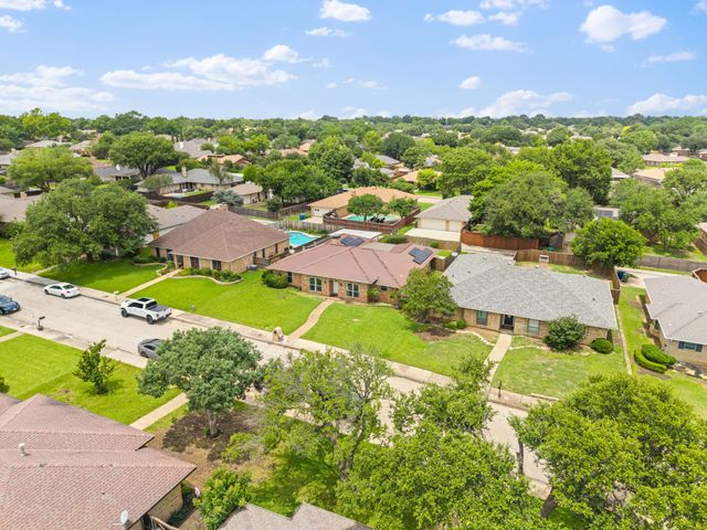 1947 Chesham Drive, Carrollton, TX 75007