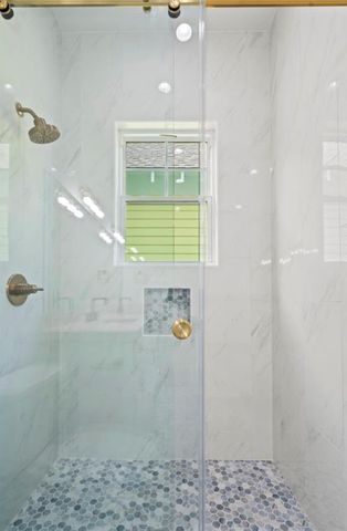 1103 62nd St, Galveston, TX 77551