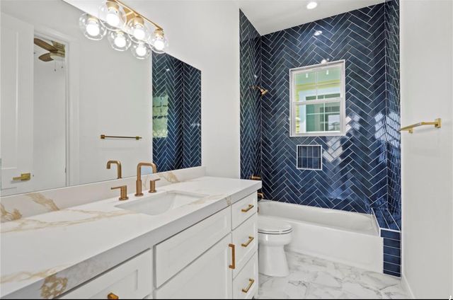 1103 62nd St, Galveston, TX 77551