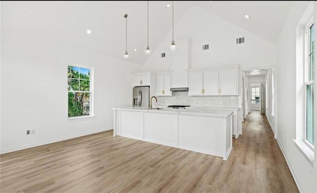 1103 62nd St, Galveston, TX 77551