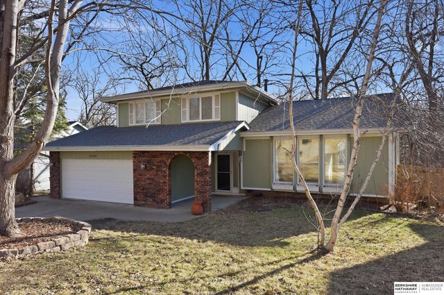 12733 Forestdale Drive, Bellevue, NE 68123