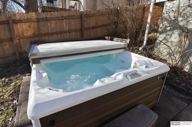 12733 Forestdale Drive, Bellevue, NE 68123