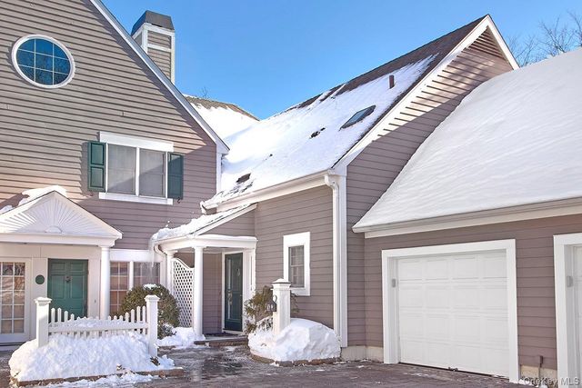 5 Wyndham Close, White Plains, NY 10605