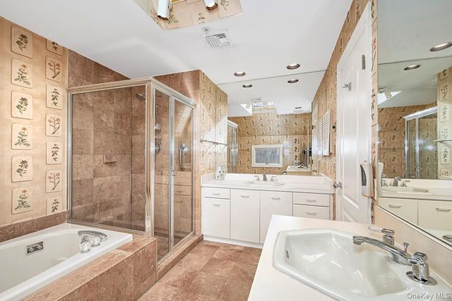 5 Wyndham Close, White Plains, NY 10605