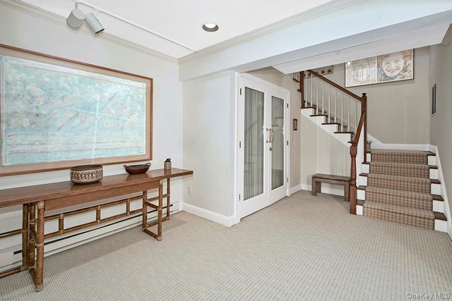 5 Wyndham Close, White Plains, NY 10605