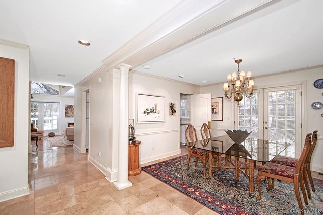 5 Wyndham Close, White Plains, NY 10605