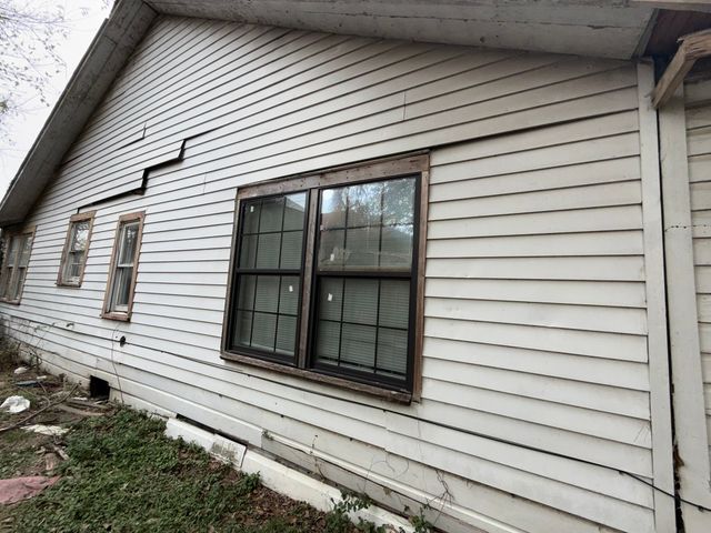 1418 E Overton Road, Dallas, TX 75216