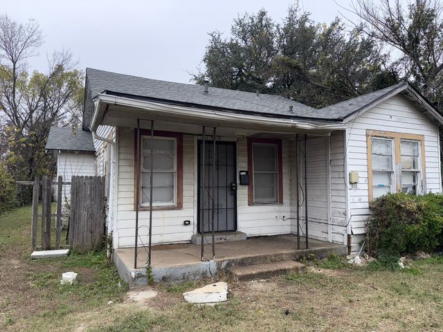 1418 E Overton Road, Dallas, TX 75216