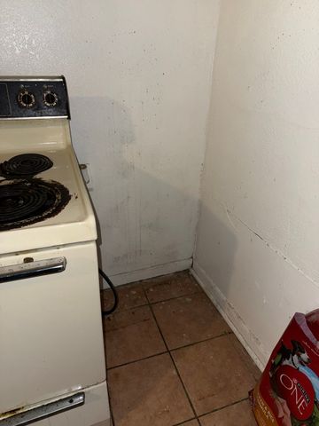 1418 E Overton Road, Dallas, TX 75216