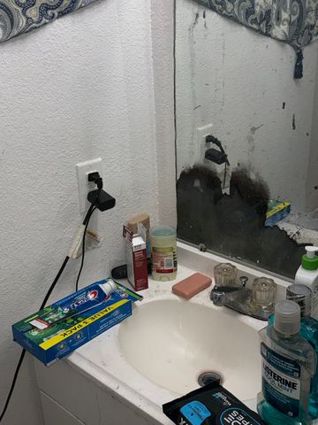 1418 E Overton Road, Dallas, TX 75216