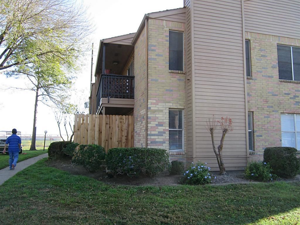 10555 Turtlewood Court 1102, Houston, TX 77072