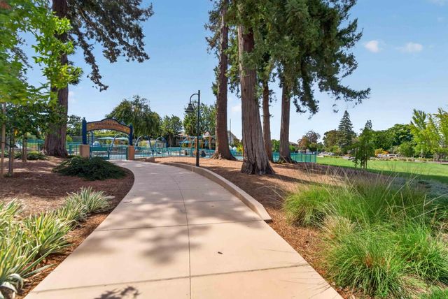 255 S Rengstorff Avenue 42, Mountain View, CA 94040