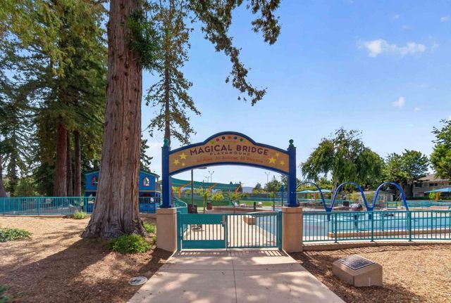 255 S Rengstorff Avenue 42, Mountain View, CA 94040