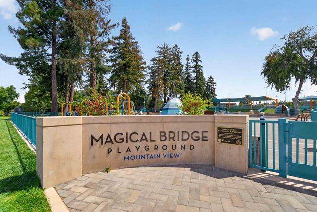 255 S Rengstorff Avenue 42, Mountain View, CA 94040