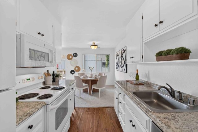 255 S Rengstorff Avenue 42, Mountain View, CA 94040