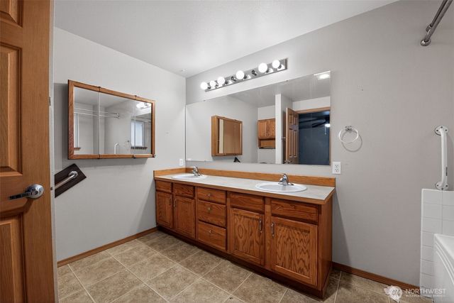 81 E Moore Lane, Shelton, WA 98584