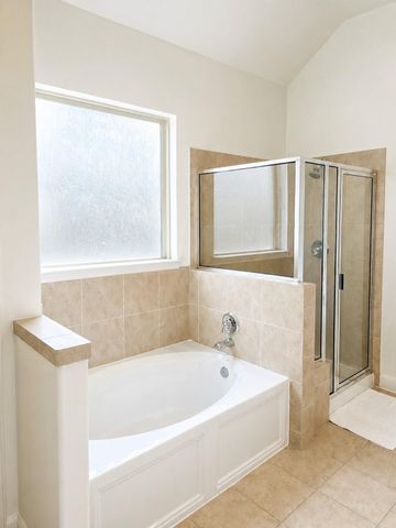 4814 Pecan Arbor Lane, Houston, TX 77069