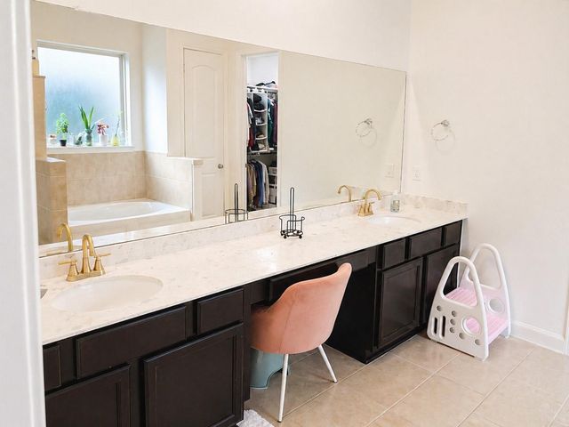 4814 Pecan Arbor Lane, Houston, TX 77069