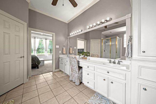 7538 Lorna Road, Montgomery, TX 77316