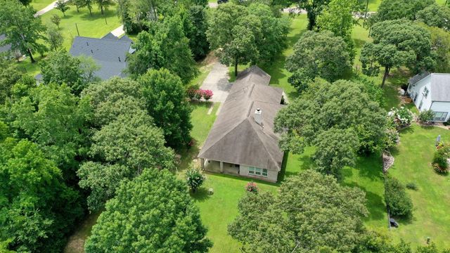 7538 Lorna Road, Montgomery, TX 77316