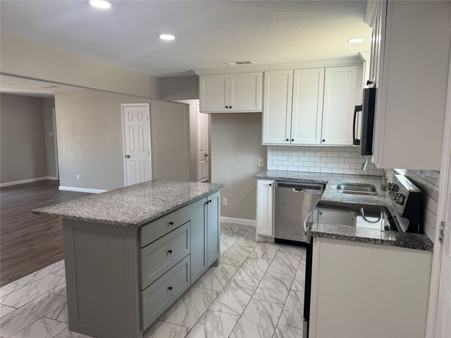 2402 Norwood Drive, Dallas, TX 75228