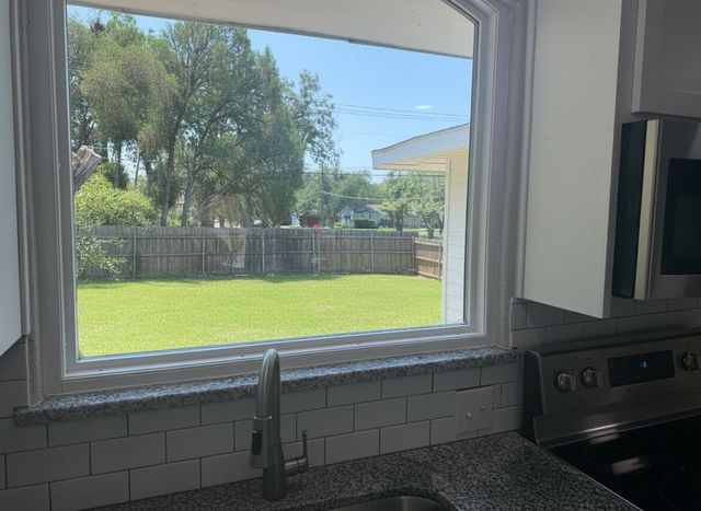 2402 Norwood Drive, Dallas, TX 75228