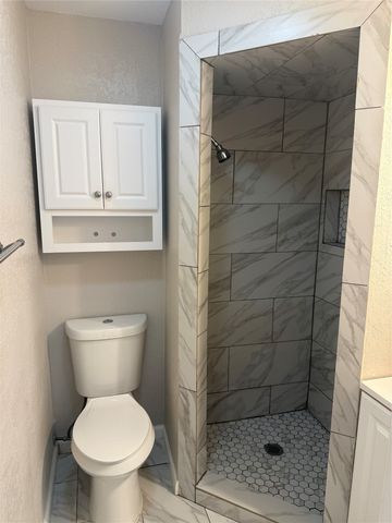 2402 Norwood Drive, Dallas, TX 75228