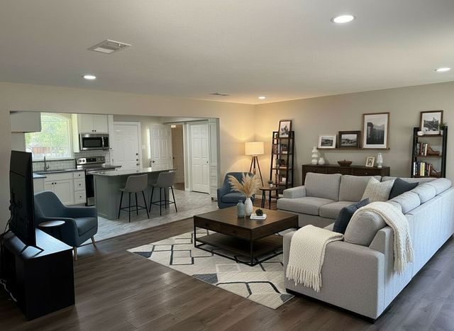 2402 Norwood Drive, Dallas, TX 75228