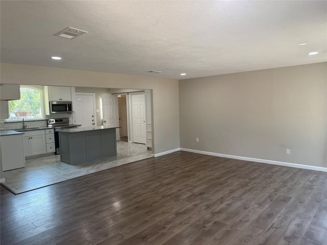 2402 Norwood Drive, Dallas, TX 75228