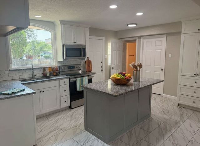 2402 Norwood Drive, Dallas, TX 75228