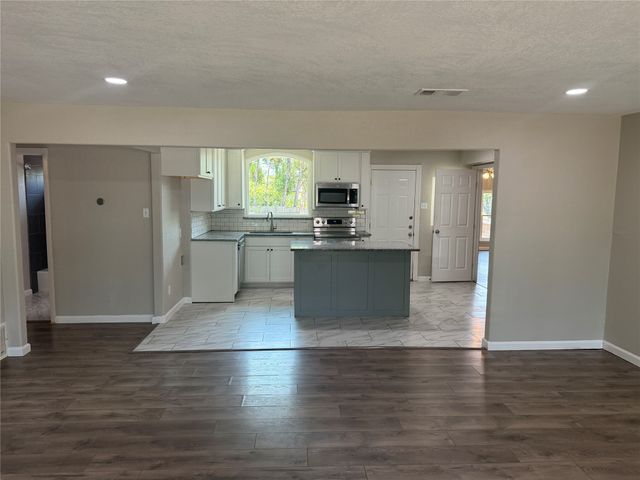2402 Norwood Drive, Dallas, TX 75228