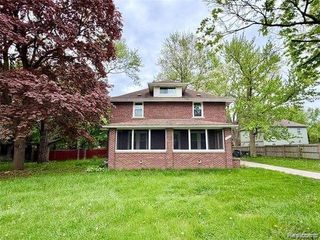 1331 South Boulevard W, Troy, MI 48098