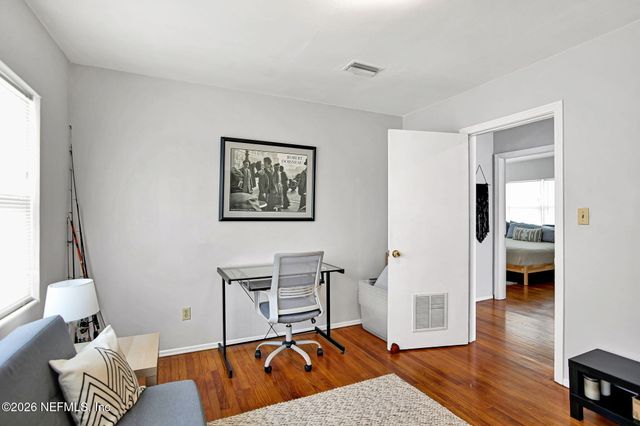 205 11TH Avenue N, Jacksonville Beach, FL 32250